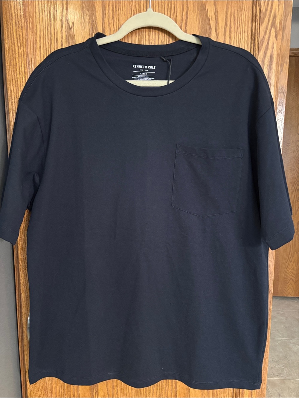 Kenneth Cole Men’s Deep Navy Short Sleeve Pocket Tee, NWT